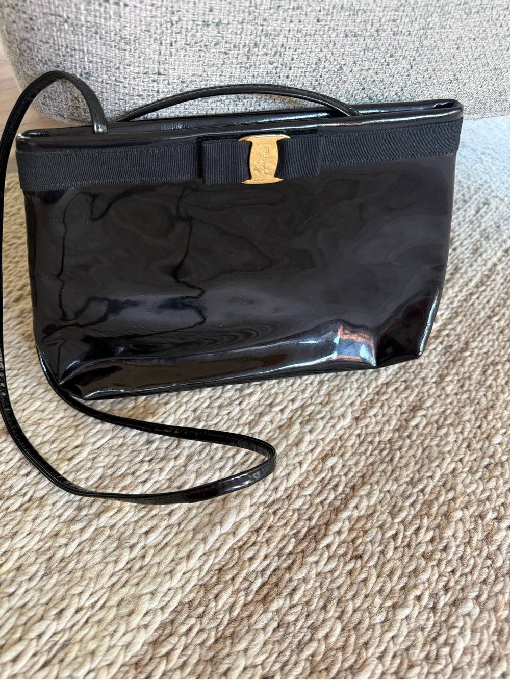 Vtg Salvatore Ferragamo Glossy Leather Vara Bow Crossbody Bag Nordstrom Tag DS